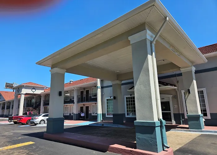 Quality Inn & Suites I-65