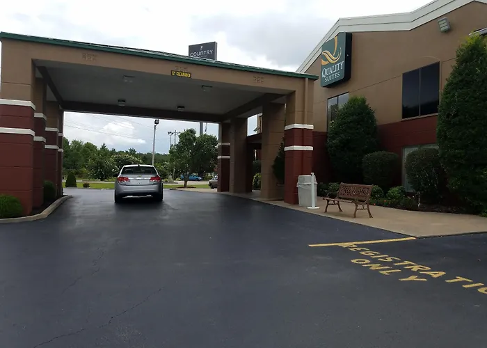 Quality Suites Paducah I-24