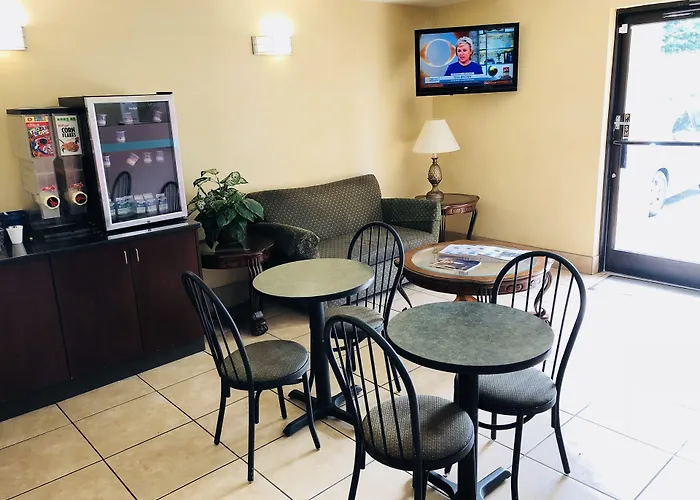 Days Inn By Wyndham Winston Salem North
