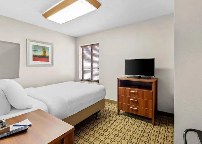Clarion Inn Cranberry Township