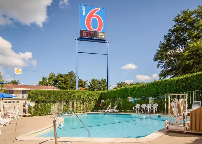 Motel 6-Leominster, Ma