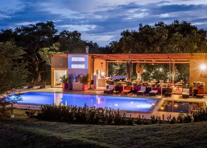 Mangoo Glamping