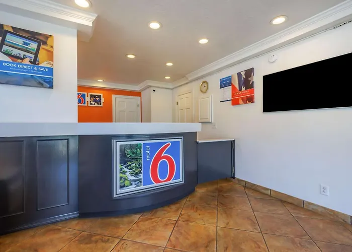 Motel 6-Canby, Or