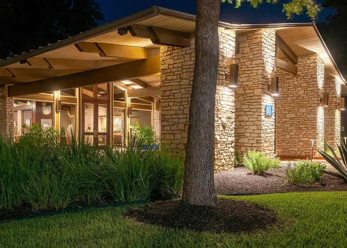 Lakeway Resort & Spa