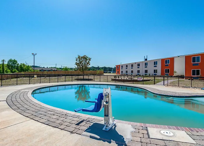 Motel 6-White, Ga - Cartersville