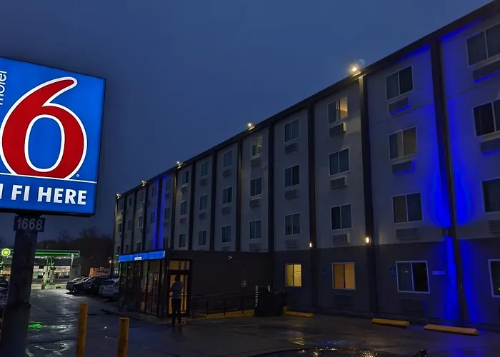 Motel 6-, Ma - Boston West
