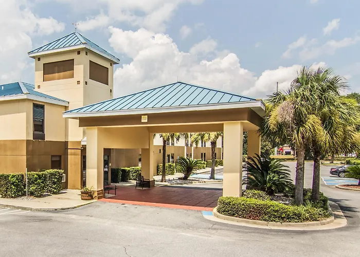 Econo Lodge Darien