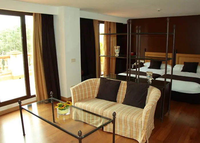 Termes Montbrio Hotel & Spa Montbrio del Camp
