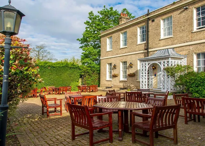London Chigwell Prince Regent Hotel, BW Signature Collection