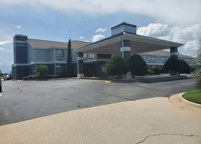 Quality Inn Prattville I-65