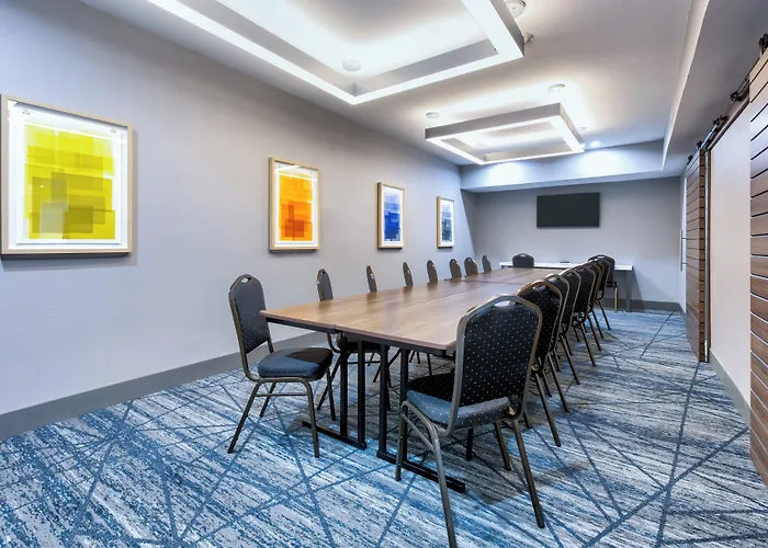 Holiday Inn Express & Suites Dallas Park Central Northeast By Ihg