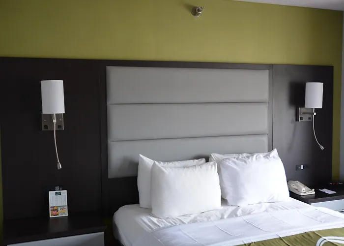 Quality Inn Grove City - Columbus South