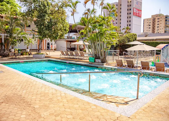 Hotel Roma Direto Com O Grupo Diroma Com Acesso Ao Acqua Park E Cafe Da Manha Caldas Novas