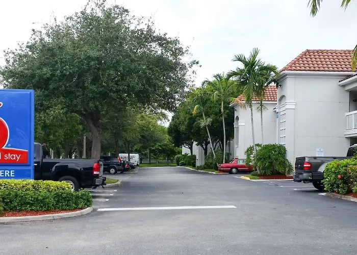 Studio 6 Extended Stay - West Palm Beach, Fl