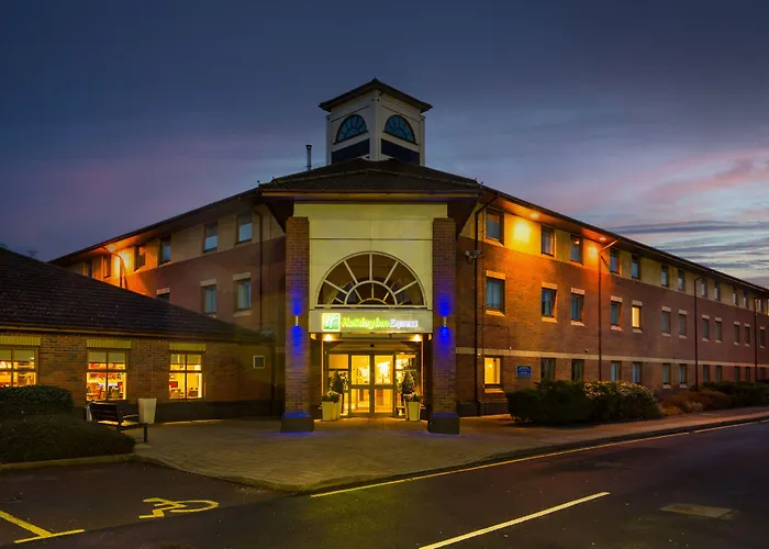 Holiday Inn Express Warwick - Stratford-Upon-Avon By Ihg