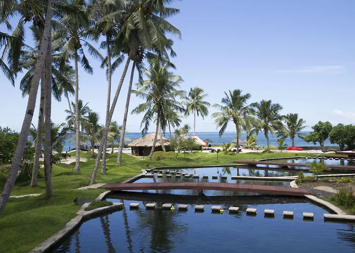 Coconuts Beach Club Resort And Spa Fausaga