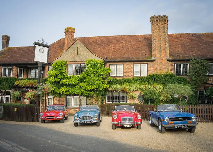 The Montagu Arms Hotel Beaulieu
