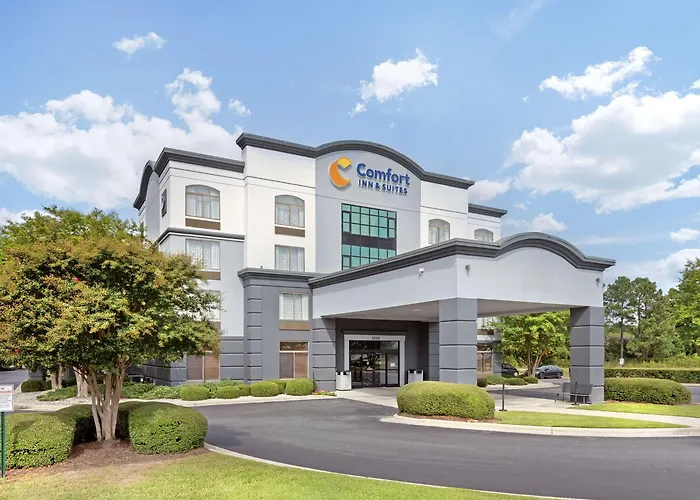 Comfort Inn & Suites Greenville Near East Carolina University