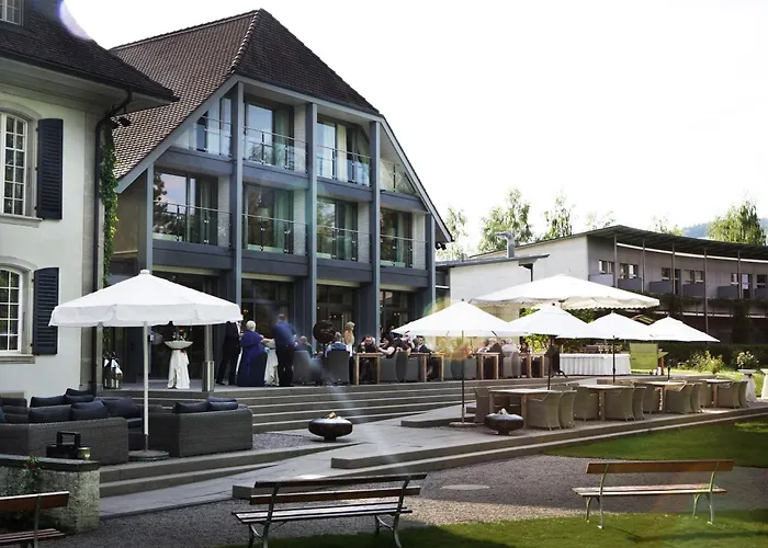 Hotel Schloss Huenigen