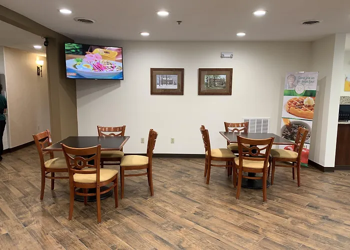 Quality Inn & Suites Prestonsburg Next To Mountain Arts Center