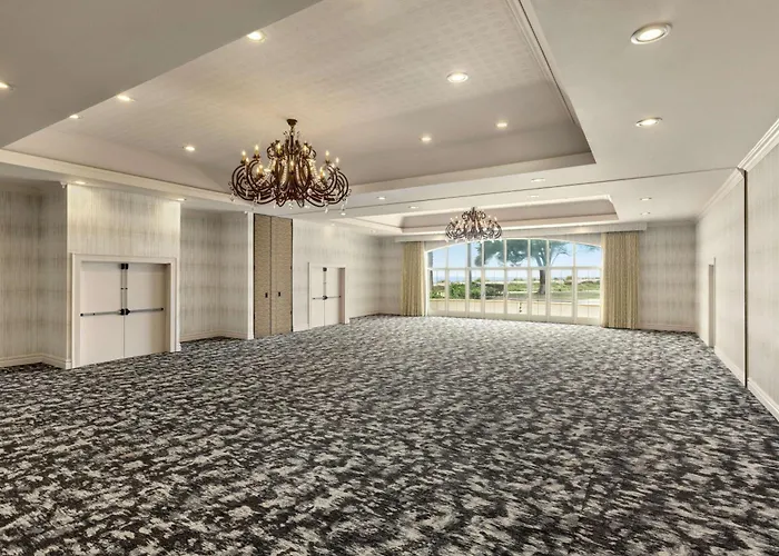 Hilton Garden Inn Carlsbad Beach