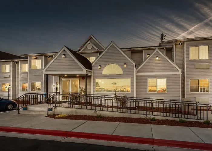 Quality Inn & Suites Near Nas Fallon