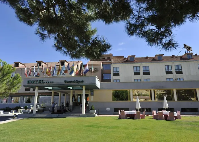 Puerta De Segovia Hotel La Lastrilla