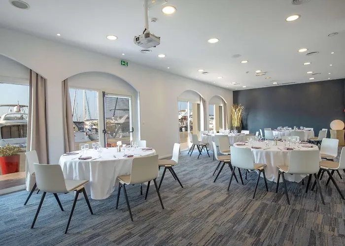 Best Western Plus La Marina Saint-Raphael 