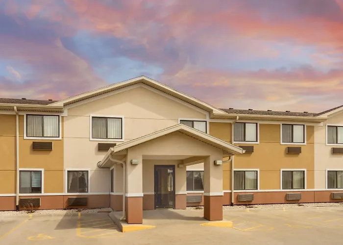Super 8 By Wyndham Fond Du Lac