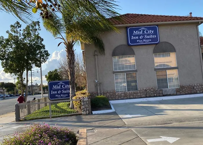Mid City Inn & Suites Pico Rivera