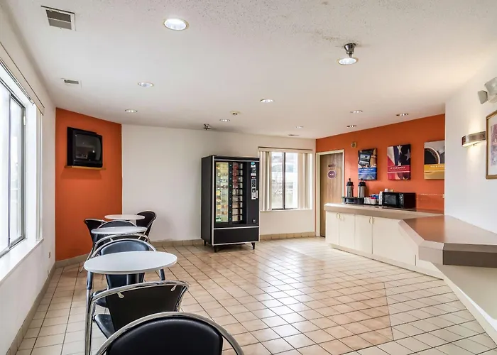 Motel 6-Harvey, Il