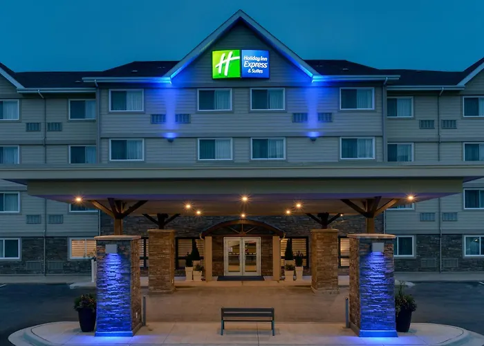 Holiday Inn Express & Suites Uptown Fredericton By Ihg