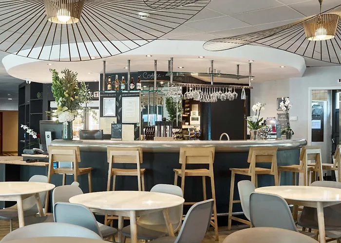B&B Hotel Velizy Est