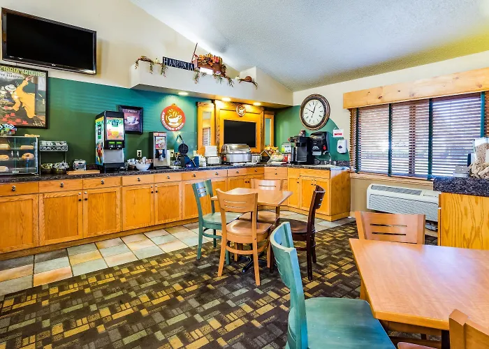 Americinn By Wyndham Hampton