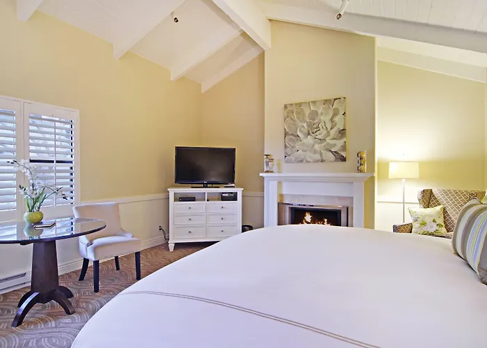 Carriage House Inn Carmel-by-the-Sea