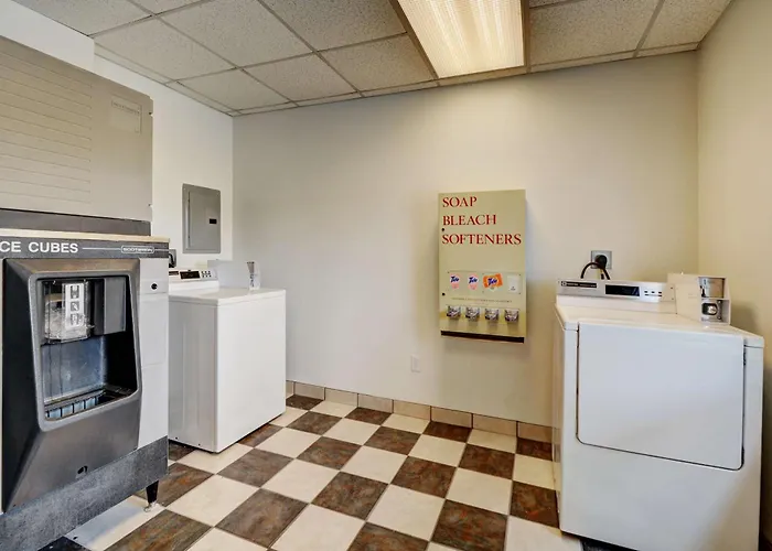 Motel 6-Seekonk, Ma - Providence East
