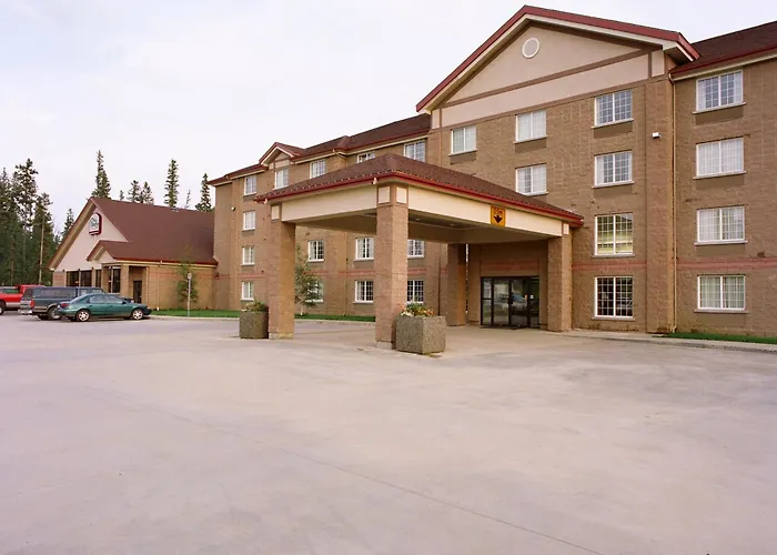 Woodlands Inn & Suites