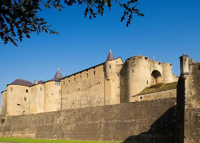 Hotel Le Chateau Fort De Sedan