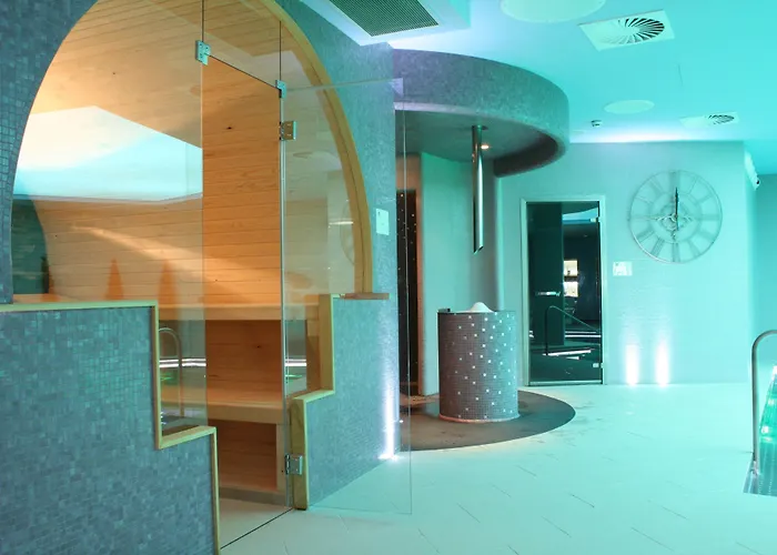 Grand Plaza Hotel & Wellness Andorra la Vieja