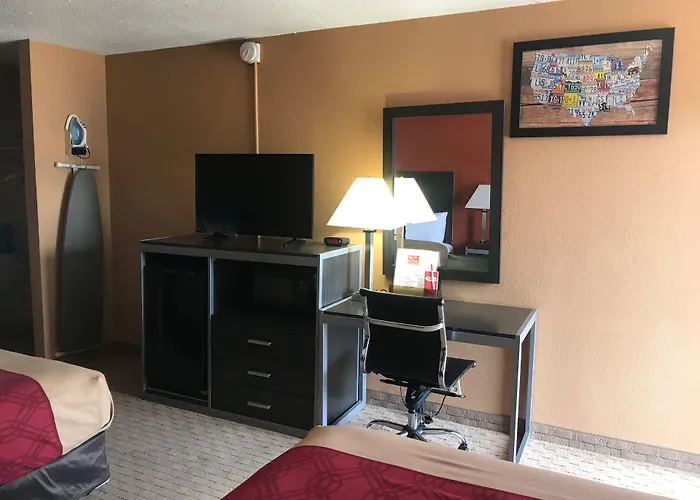 Econo Lodge Near Little Rock Air Force Base