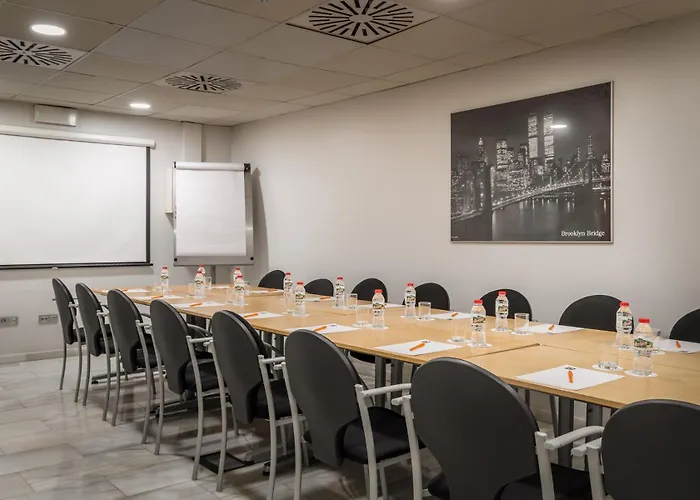 Hotel Madanis L'Hospitalet de Llobregat