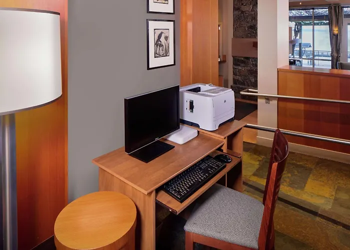 Chrysalis Inn & Spa Bellingham, Curio Collection By Hilton