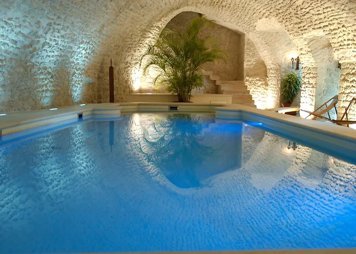 Château de Vault de Lugny