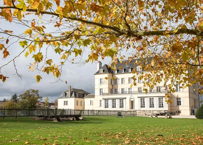 Chateau De Saulon