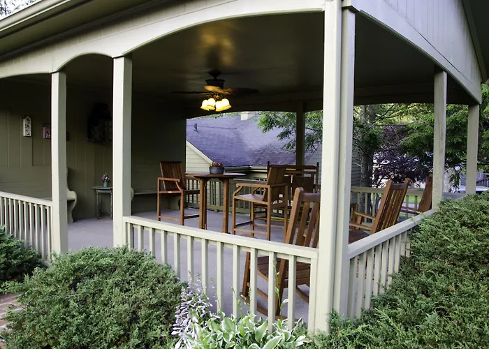 Hillwinds Inn - Blowing Rock