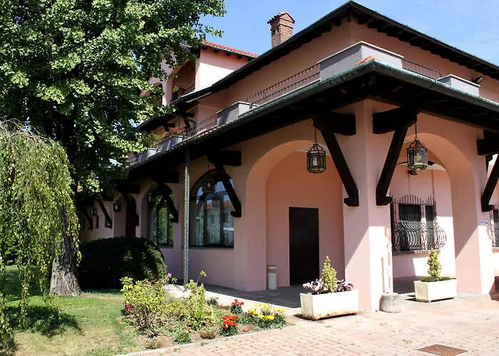 Hotel Scia' On Martin Buscate