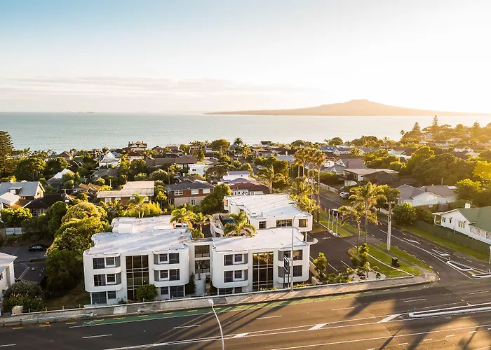 Carnmore Hotel Takapuna