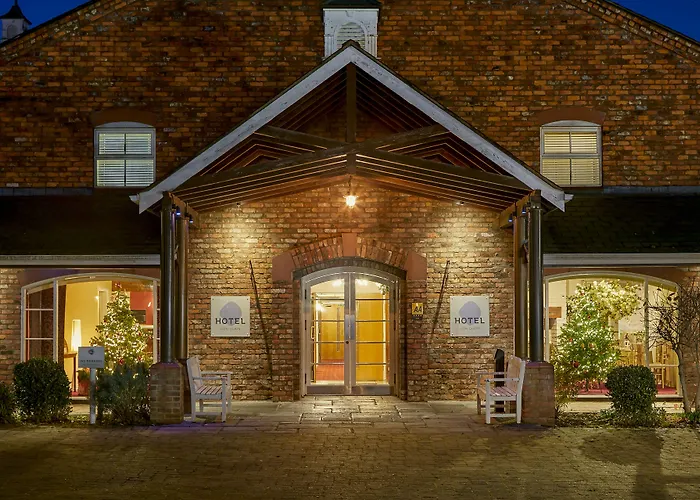 Lion Quays Resort Chirk
