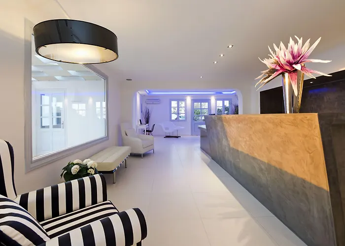 Lilium Hotel Santorini Fira 