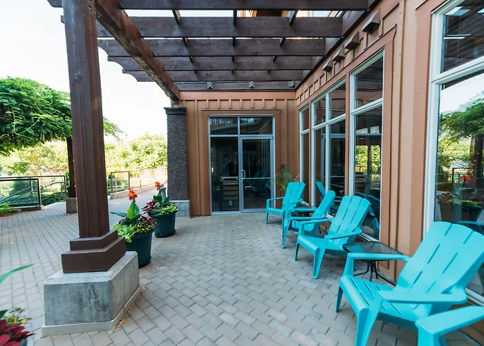The Cove Lakeside Resort West Kelowna